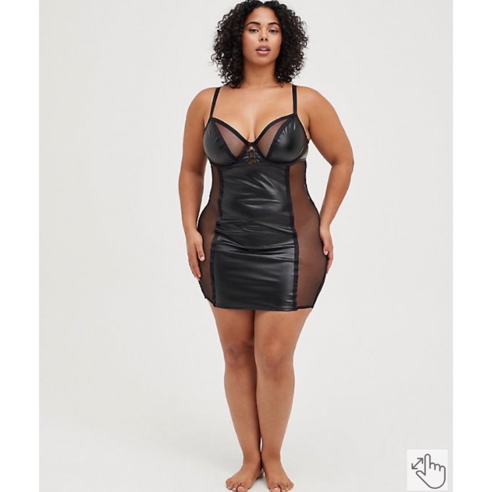 NWT- TORRID Underwire Chemise - Faux Leather & Mesh Black 0X size 12 - Picture 3 of 12